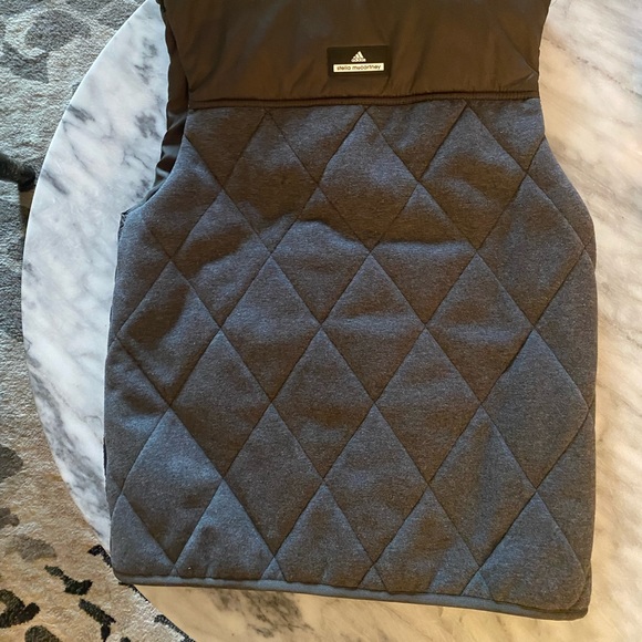 Grey Stella McCartney vest - Picture 2 of 2